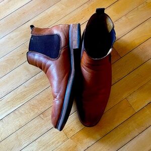 Florsheim Chelsea Boots 11M US (Worn)